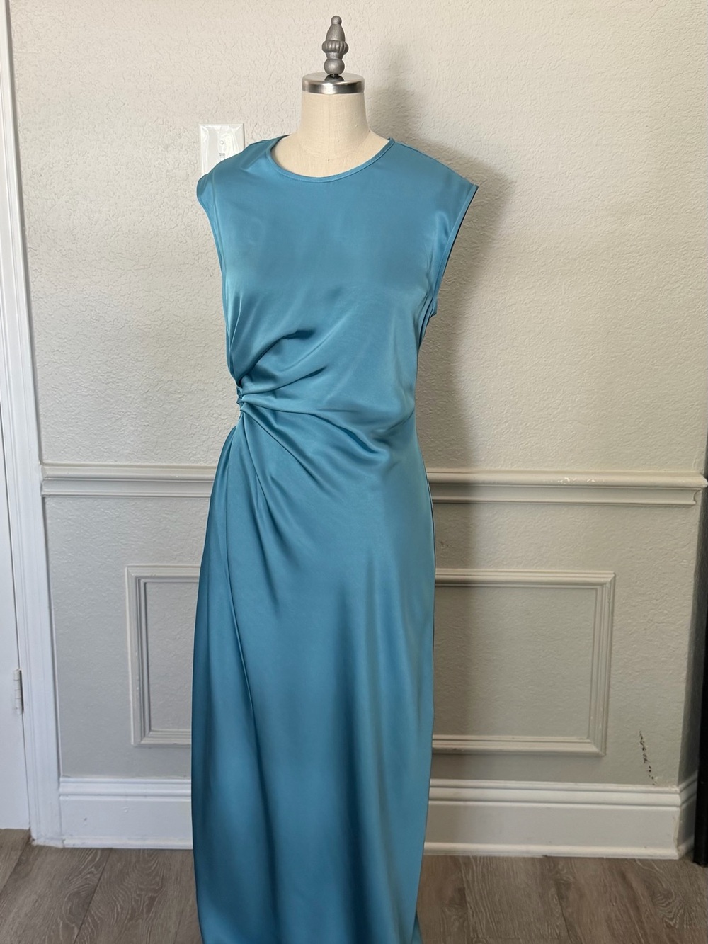 MELLODAY Sleeveless Twist-Drape Maxi Dress in Teal Blue